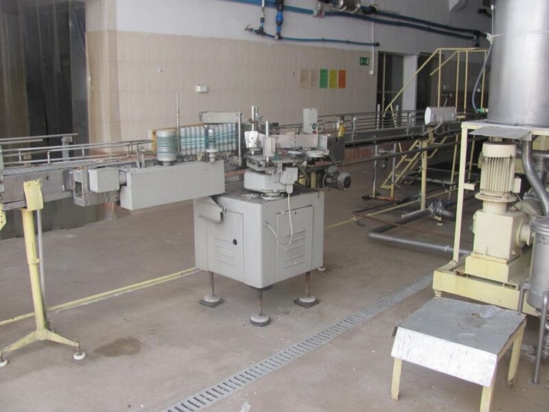 Linia do rozlewania wody w PET 2L Sidel + Nagema