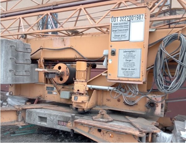 ŻURAW WIEŻOWY STACJONARNY LIEBHERR- WERK 32 K