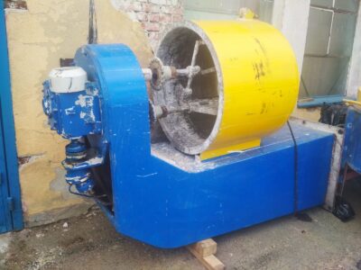 MIESZALNIK PIONOWY DO TYNKÓW I BETONU 500 L