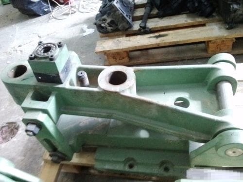 KOLUMNA MANEWROWA, PODSTAWA POD ZESPÓŁ SZLIFUJĄCY