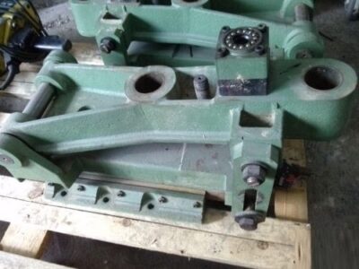 KOLUMNA MANEWROWA, PODSTAWA POD ZESPÓŁ SZLIFUJĄCY