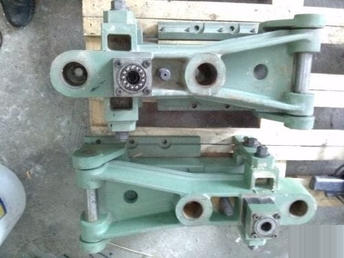 KOLUMNA MANEWROWA, PODSTAWA POD ZESPÓŁ SZLIFUJĄCY