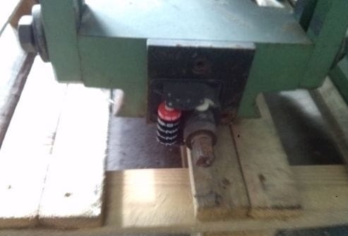 KOLUMNA MANEWROWA, PODSTAWA POD ZESPÓŁ SZLIFUJĄCY