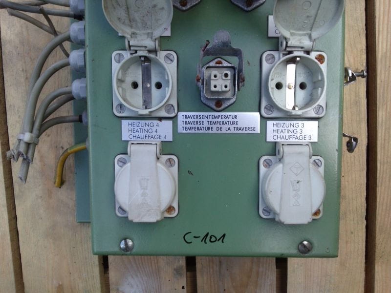 ROZDZIELACZ ELEKTRYCZNY LX8 4X230V