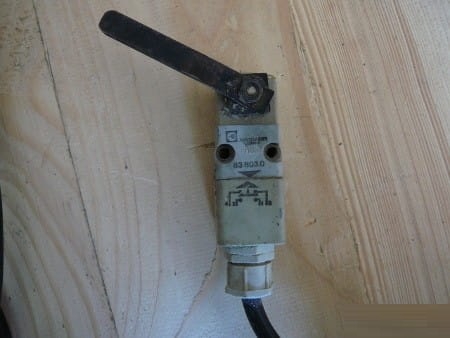 WYŁĄCZNIK KRAŃCOWY 83.803