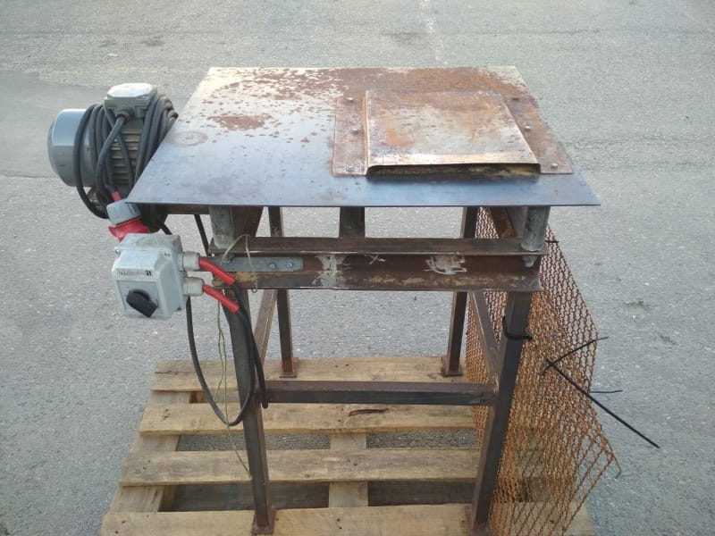 PIŁA DO PRODUKCJI PODPAŁKI DO GRILLA