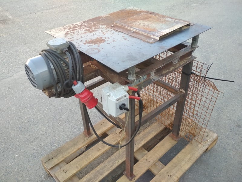 PIŁA DO PRODUKCJI PODPAŁKI DO GRILLA