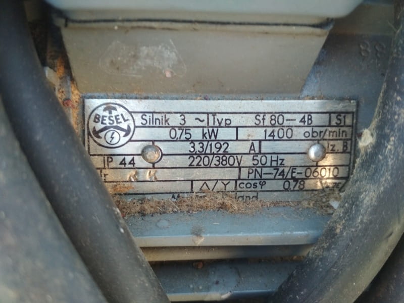 PIŁA DO PRODUKCJI PODPAŁKI DO GRILLA