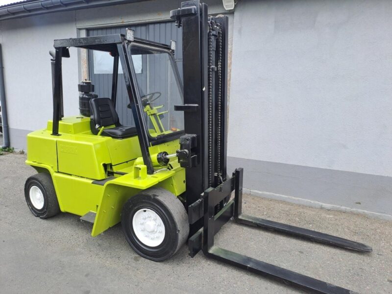 Wózek widłowy CLARK C500 3 T