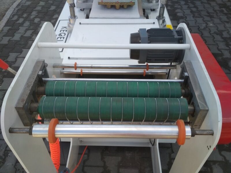 MASZYNY DO PRODUKCJI RĘKAWICZEK FOLIOWYCH KEGEL