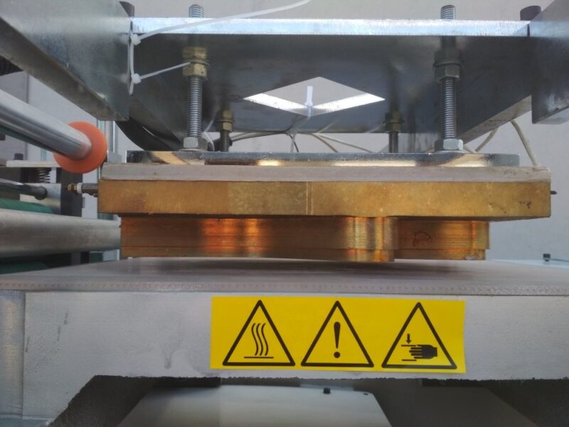 MASZYNY DO PRODUKCJI RĘKAWICZEK FOLIOWYCH KEGEL