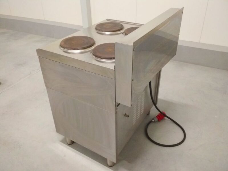 KUCHNIA ELEKTRYCZNA Z PIEKARNIKIEM REDFOX CF4-8ET/S