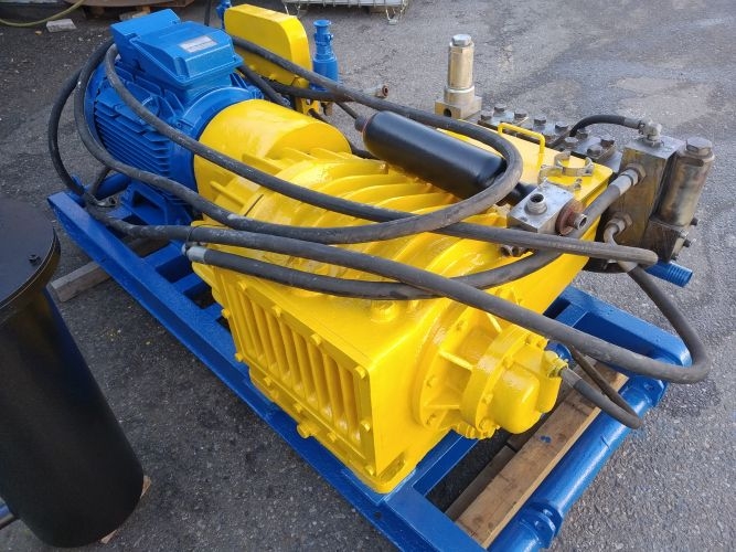 PRASA HYDRAULICZNA BRAMOWA PATENTUS PAT300-2/250-2