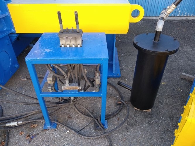 PRASA HYDRAULICZNA BRAMOWA PATENTUS PAT300-2/250-2