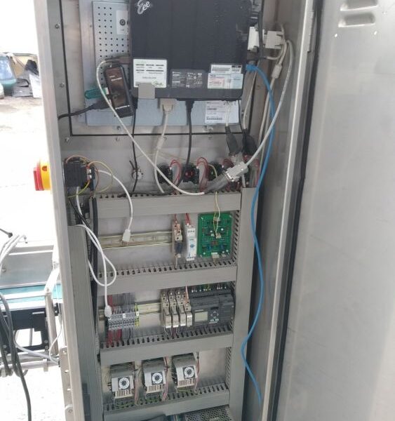 Etykieciarka z wagą i drukarką WOL 2200