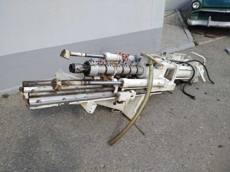 UKŁAD WTRYSKOWY KRAUSS MAFFEI KM 200-620-210