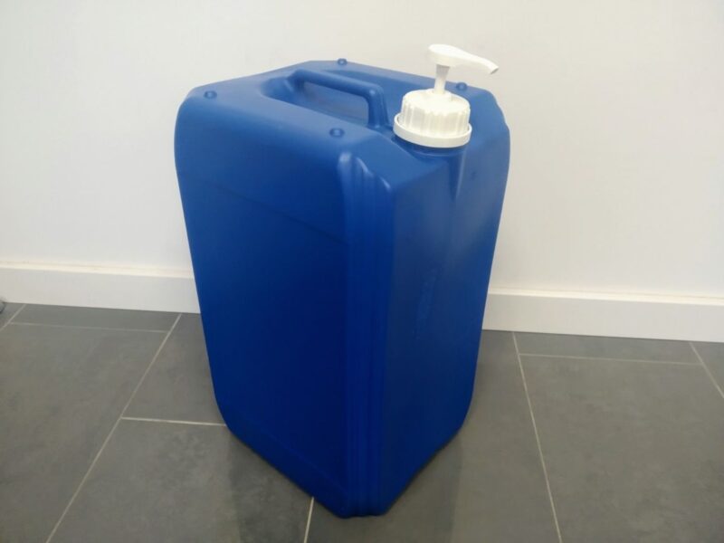 KANISTER 30 L Z POMPKĄ DOZOWNIKIEM DO PŁYNÓW