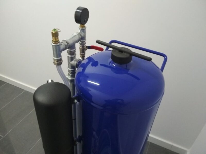 MOBILNA PIASKARKA SYFONOWA Z DYSZĄ WODNĄ