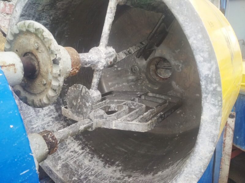 MIESZALNIK PIONOWY DO TYNKÓW I BETONU 500 L 15 KW