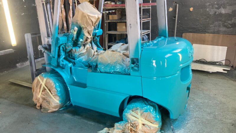 wózek widłowy po lakierowaniu niebieski - małopolska