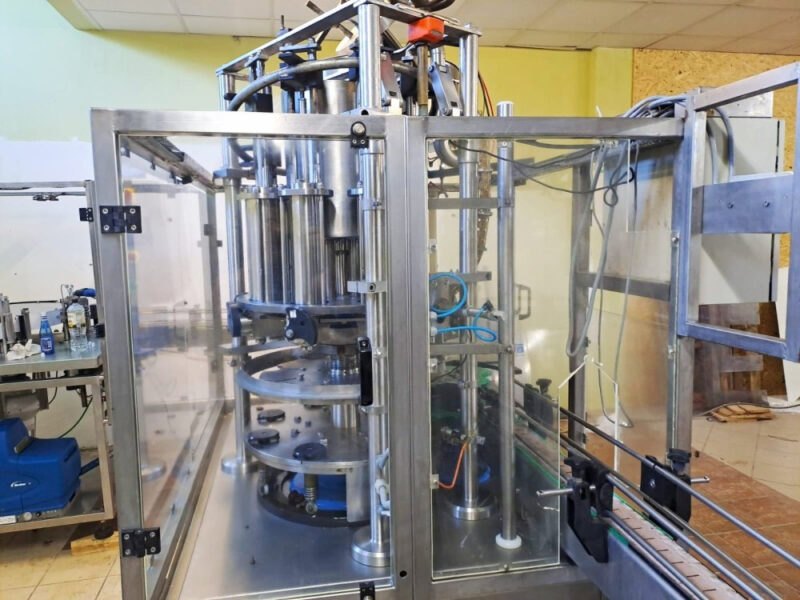 Linia do nalewania oleju/octu/soków 3000 bph