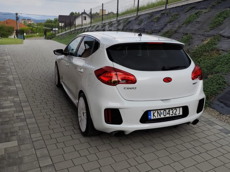 Kia Ceed 1.6 T-GDI GT