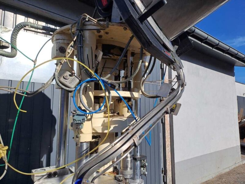 Linia rozlewnicza do wody RIVI 5L+ PET ZALKIN 4