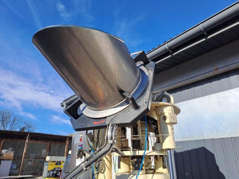 Linia rozlewnicza do wody RIVI 5L+ PET ZALKIN 4