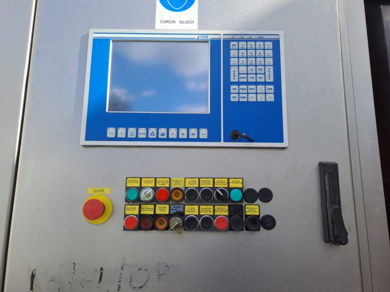 Kompletna linia do produkcji wody w butelkach PET 0,5 L / 1,5 L / 2,0 L