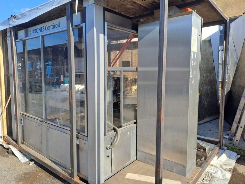 Kompletna linia do produkcji wody w butelkach PET 0,5 L / 1,5 L / 2,0 L