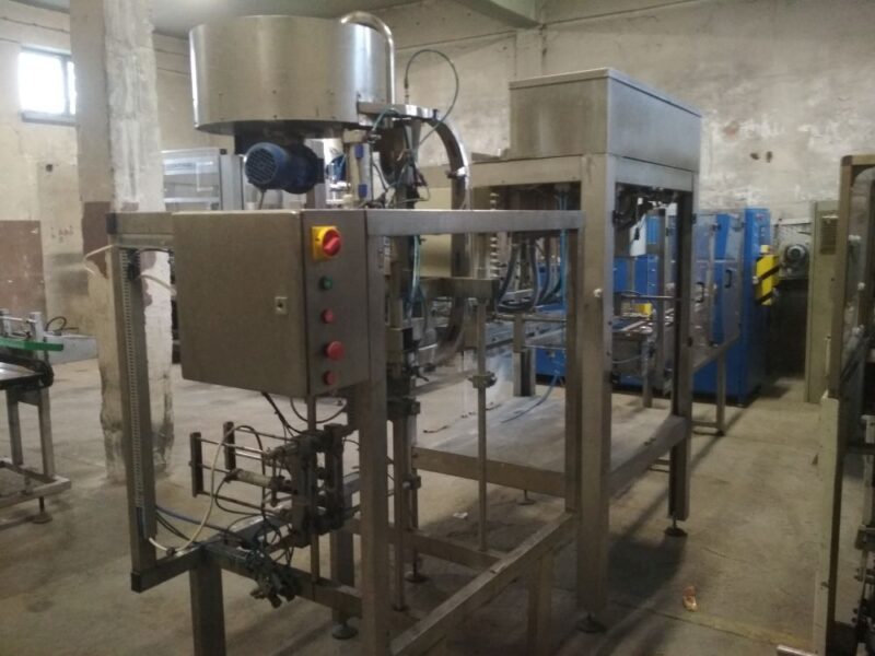 Zestaw urządzeń do butelek PET 5l - zakręcarka + płuczka