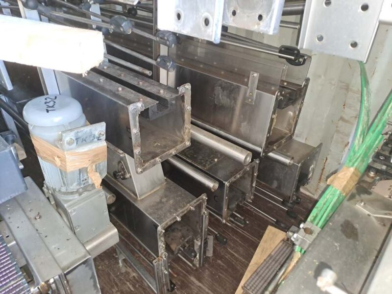 Kompletna linia do produkcji wody w butelkach PET 0,5 L / 1,5 L / 2,0 L