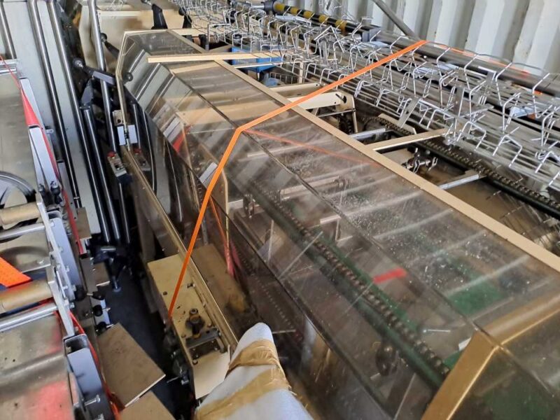 Kompletna linia do produkcji wody w butelkach PET 0,5 L / 1,5 L / 2,0 L