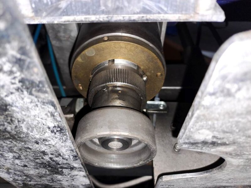 Zestaw urządzeń do butelek PET 5l - zakręcarka + płuczka