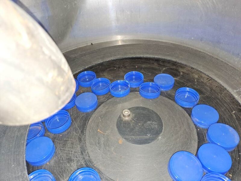 Zestaw urządzeń do butelek PET 5l - zakręcarka + płuczka