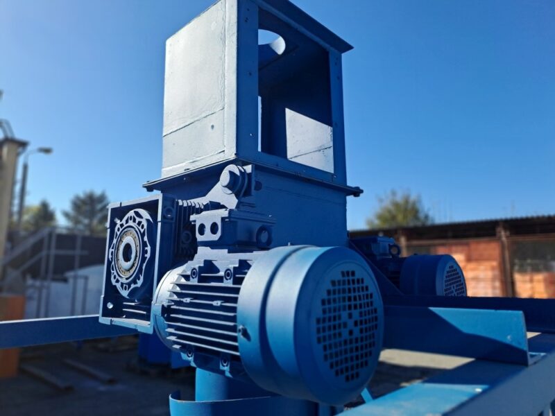 Rozdrabniacz palcowy z przesiewaczem ARKAMA RP – 9 kW