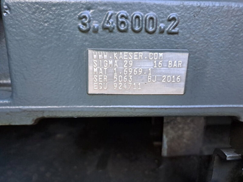 Sprężarka śrubowa KAESER CSDX 140 – 75 kW, 15 bar