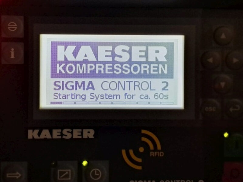Sprężarka śrubowa KAESER CSDX 140 – 75 kW, 15 bar
