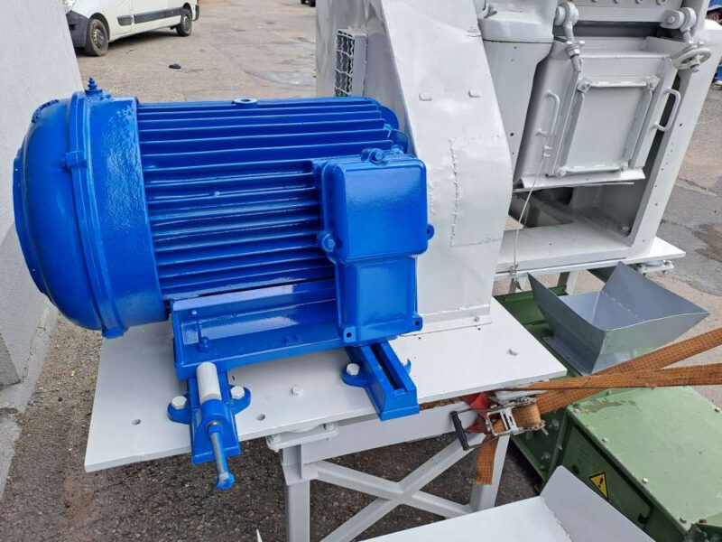 Młyn do recyklingu ALPINE AUGSBURG RO 63/50 – do tworzyw sztucznych i odpadów