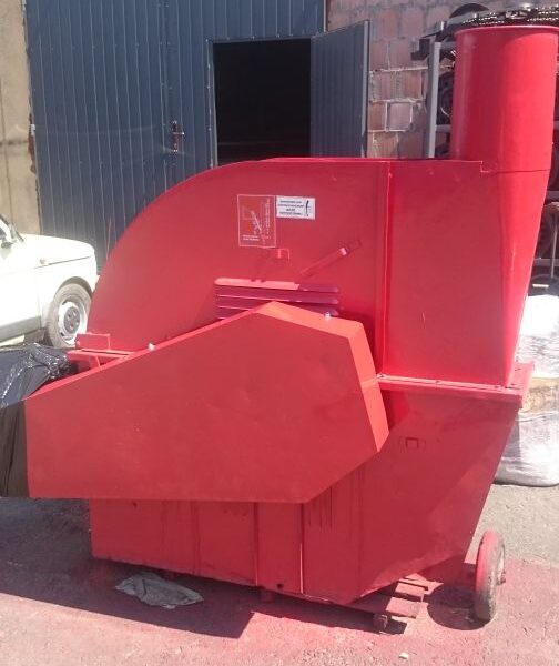 Rozdrabniacz / rębak do gałęzi Epple Blasius 903 – 7,5 kW