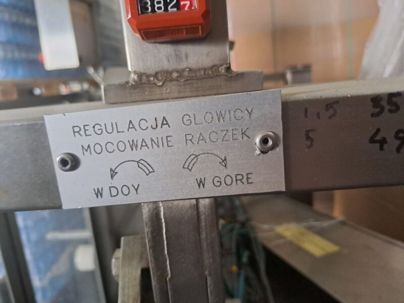 Aplikator uchwytów COMAG H55/1 do zgrzewek z napojami
